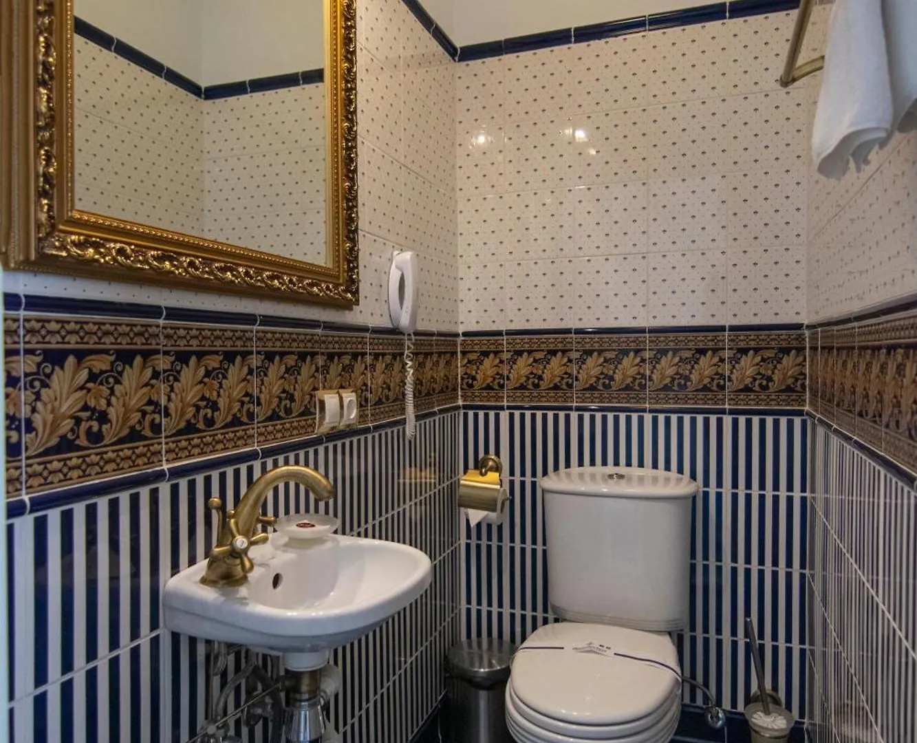 Royal Olympic Hotel Kiev 3*,  Ucraina