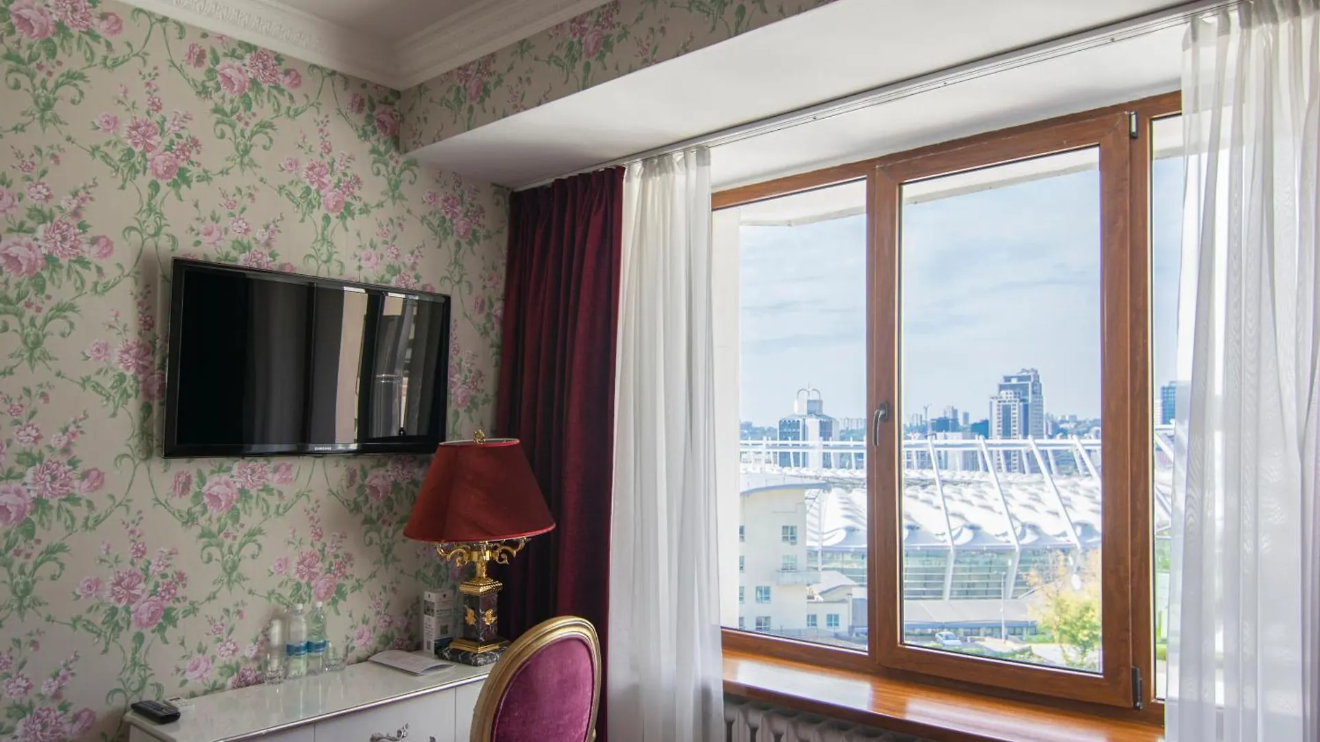 Royal Olympic Hotel Kiev 3*,