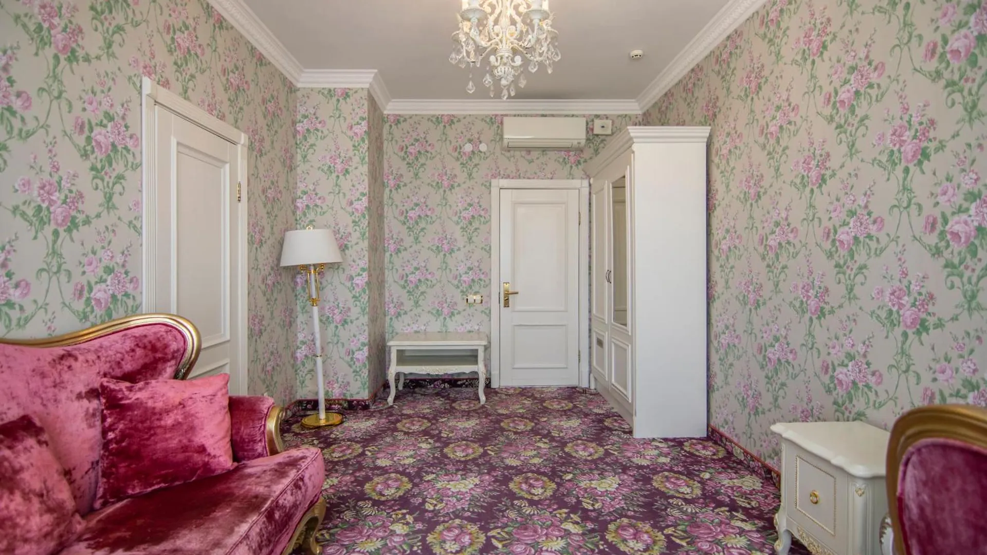 ***  Royal Olympic Hotel Киев Украина